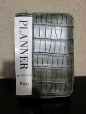 Vintage G. H. Bass & Co Womans Leather Wallet Mini Planner Portfolio Green