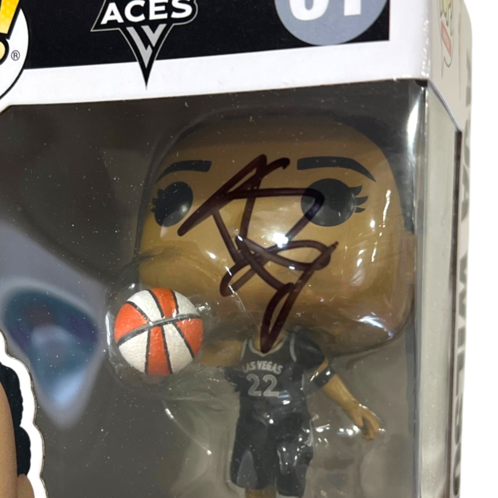 AJA A’Ja Wilson Signed Funko Pop #01 Authentic Auto WNBA Aces Psa/Dna Coa view 2
