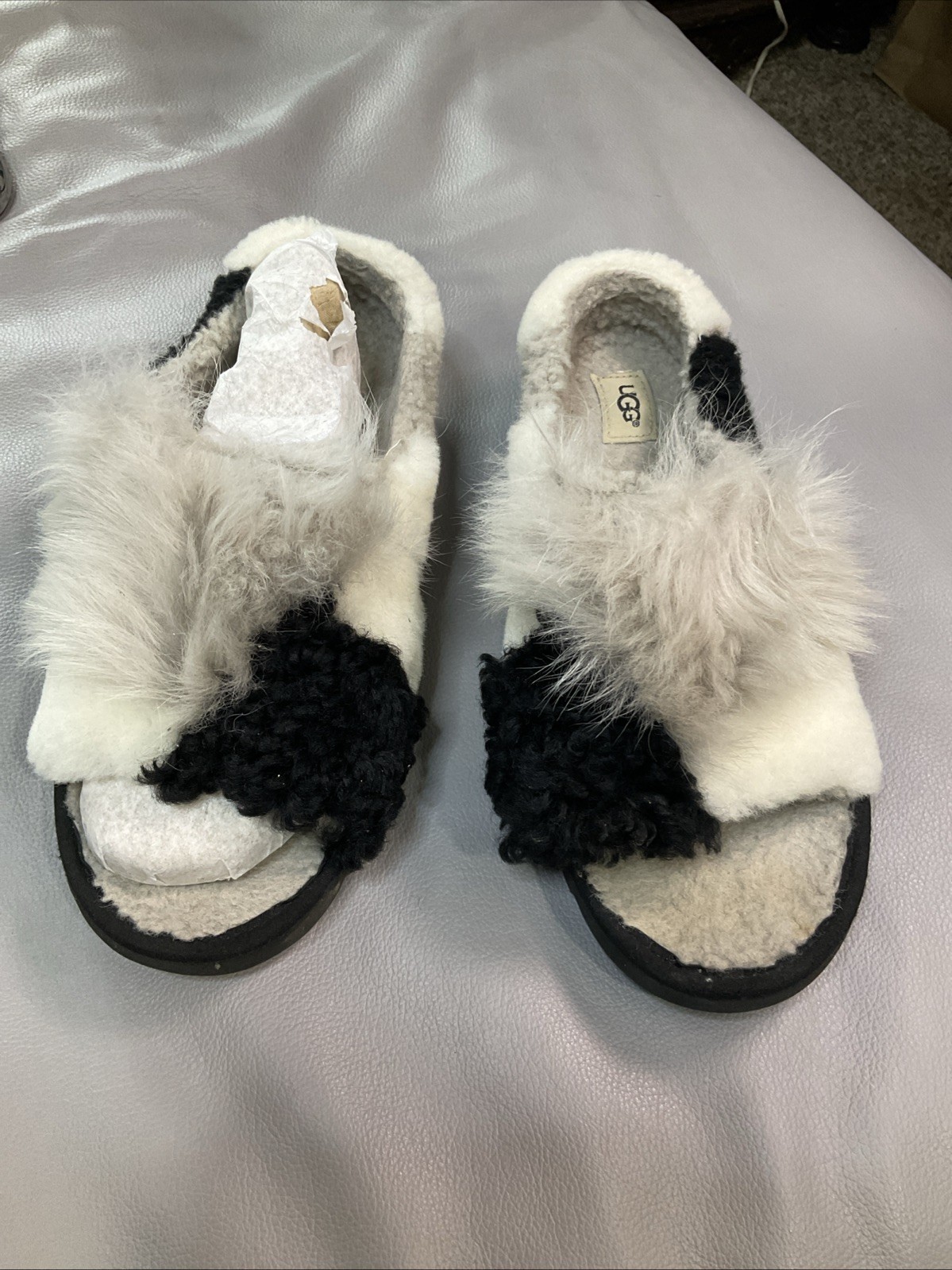 ugg patchwork Fluff Slide White/ Black Size 10 Wo… - image 2