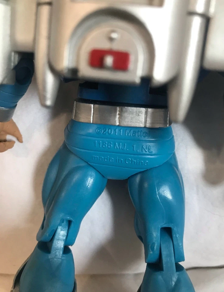 MOTUC ICARIUS He-Man Masters Of The Universe Classics LOOSE/COMPLETE - Image 3 of 4