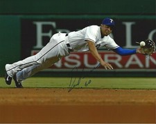8x10 Autographed Guilder Rodriguez Texas Rangers S020