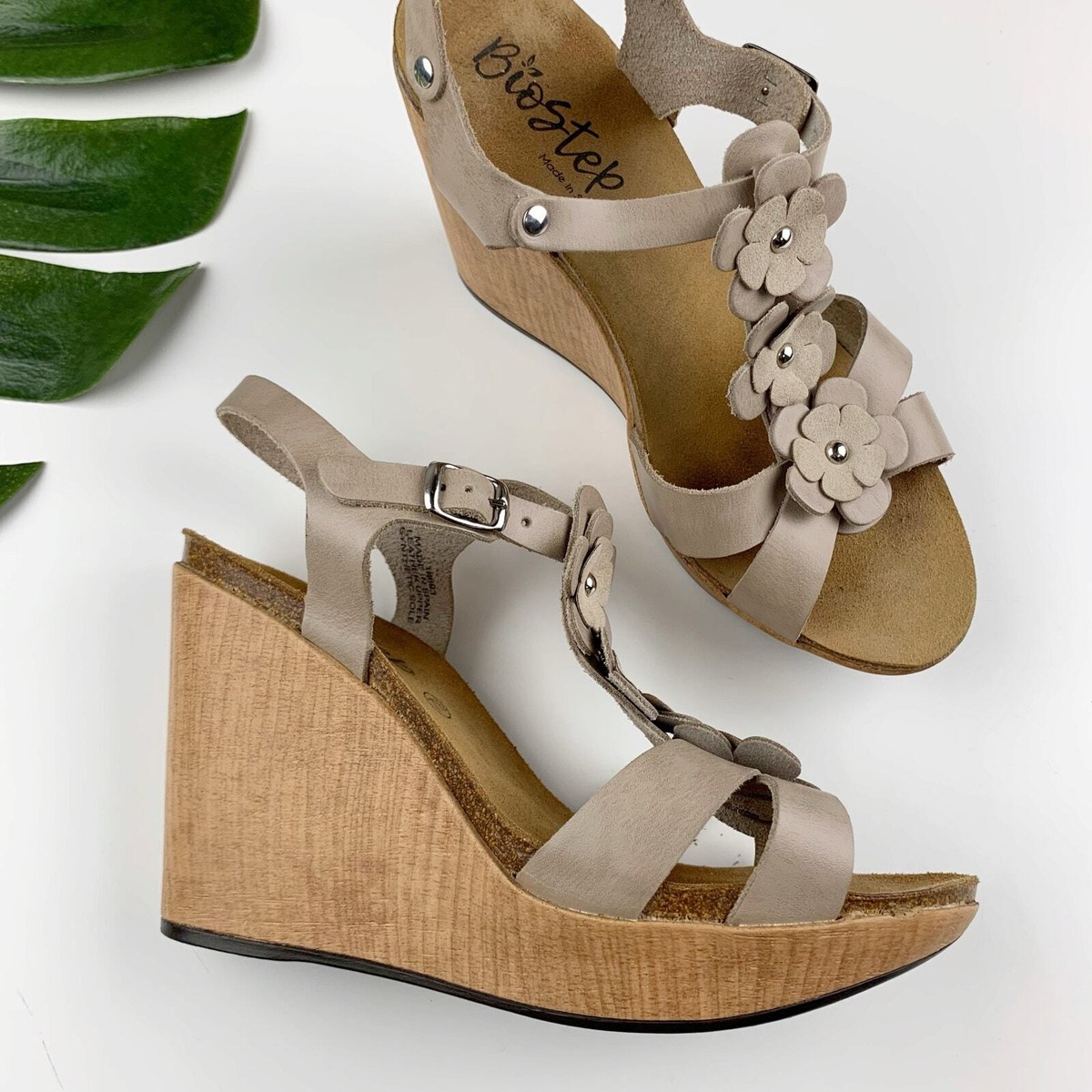 Biostep Sandals Wedge Platform Beige Flowers Faux Wood Ankle Strap