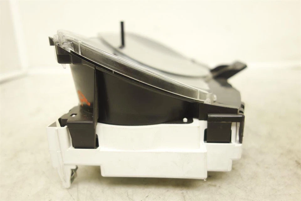 2010-2011 Nissan Versa Speedometer Instrument Gauge Cluster 87K Mi 24810-Zn95b - Image 3 of 4