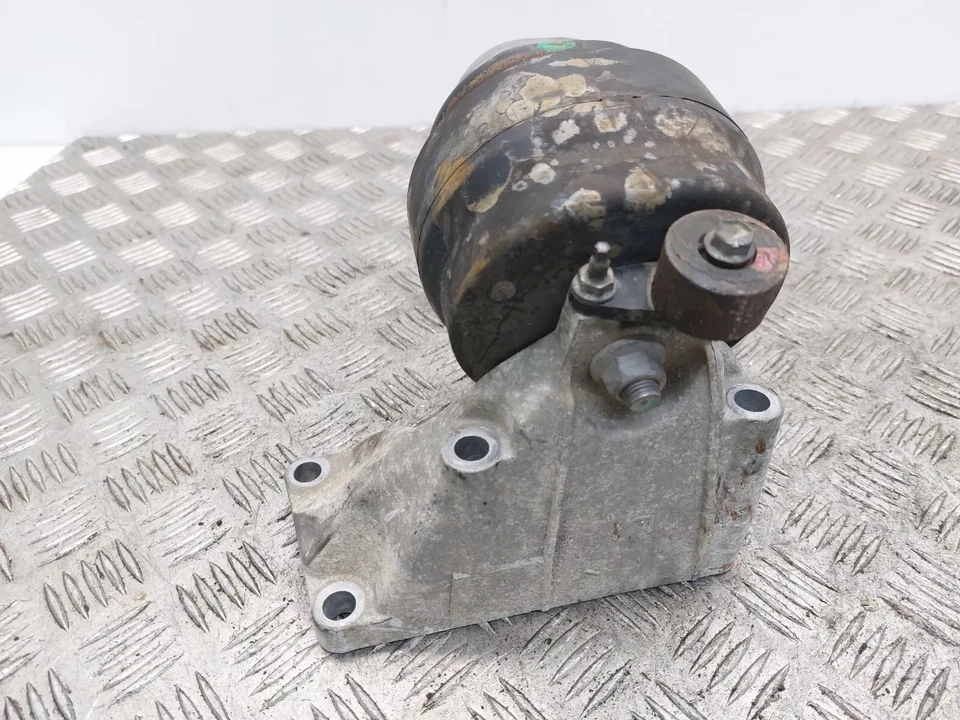 LEXUS LS460 MK4 XF40 4.6 PETROL ENGINE MOUNT SUPPORT BRACKET 2007 - Image 4 of 4