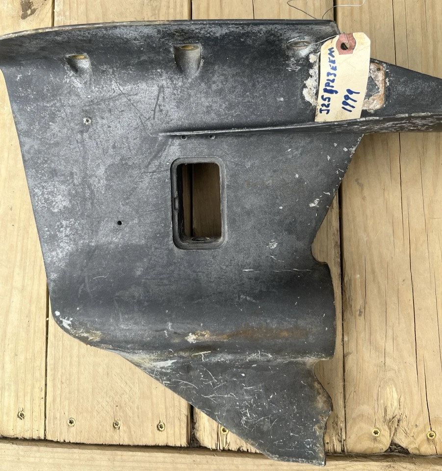 Johnson Evinrude 25 35 HP Gearcase Housing Assy 0436024 Fits 1996-2001 - Image 2 of 4