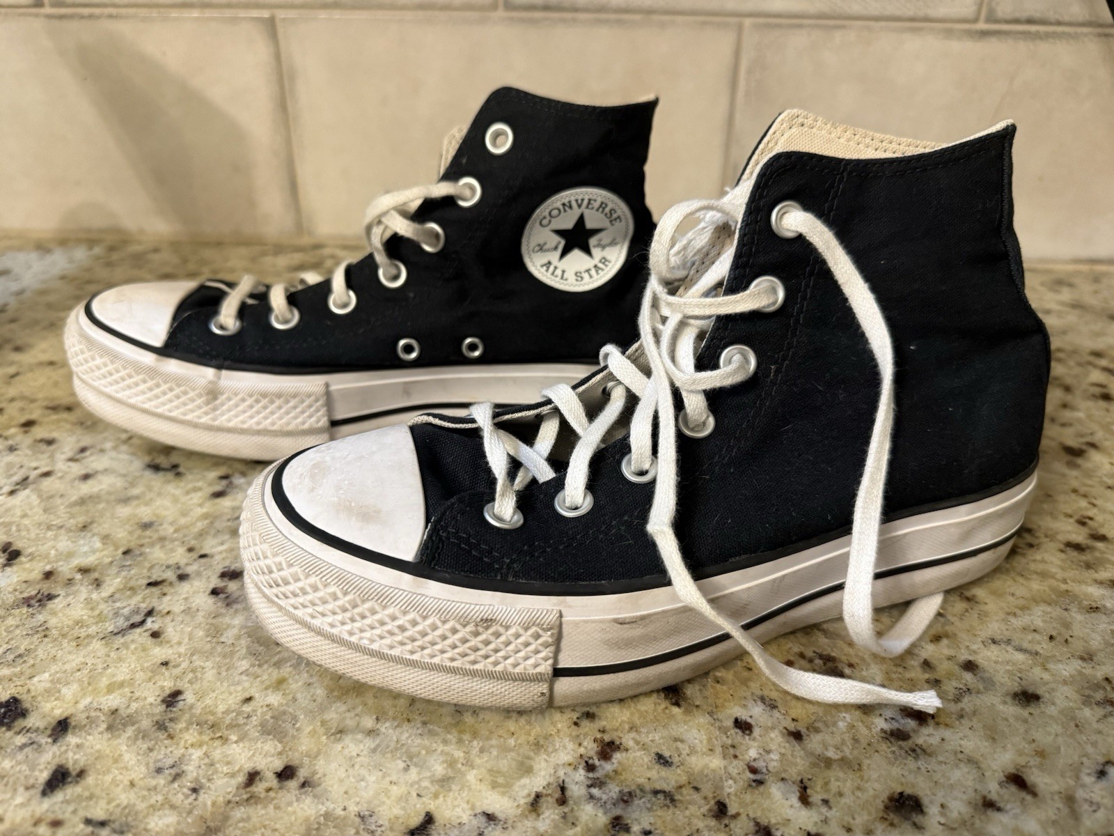 Converse Chuck Taylor Platform High Top Sneakers Black Women’s Size 7 GUC thumbnail 7