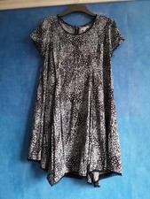 Silence + Noise Urban Outfitters Abstract Handkerchief Hem Mini Dress Size M