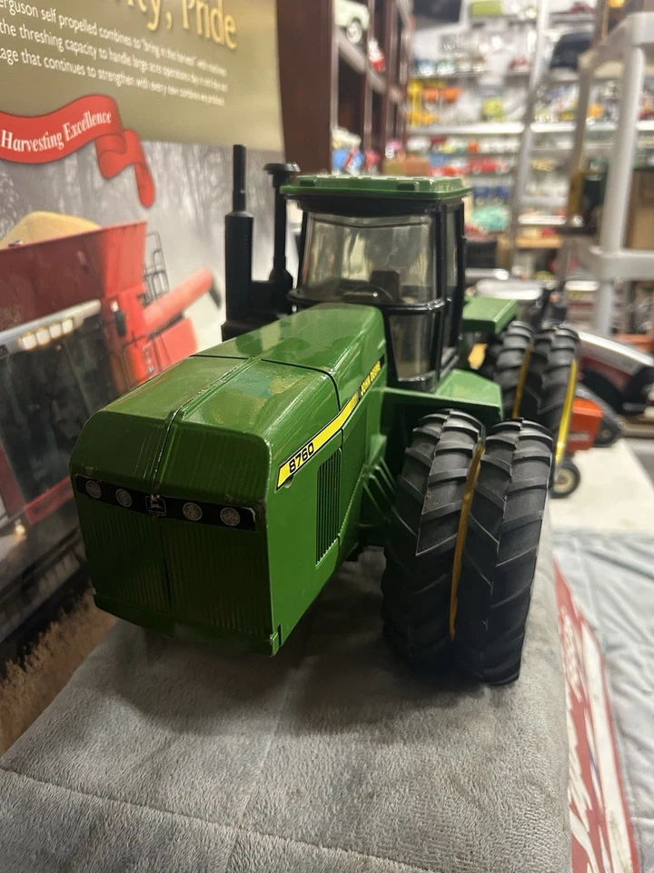 Ertl 1/16 John Deere 8760 4WD Tractor - Image 4 of 4