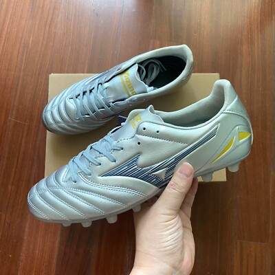 Mizuno Morelia Neo 4 Pro AG Wide (2E) Mens Soccer Cleats Galaxy Silver Gold