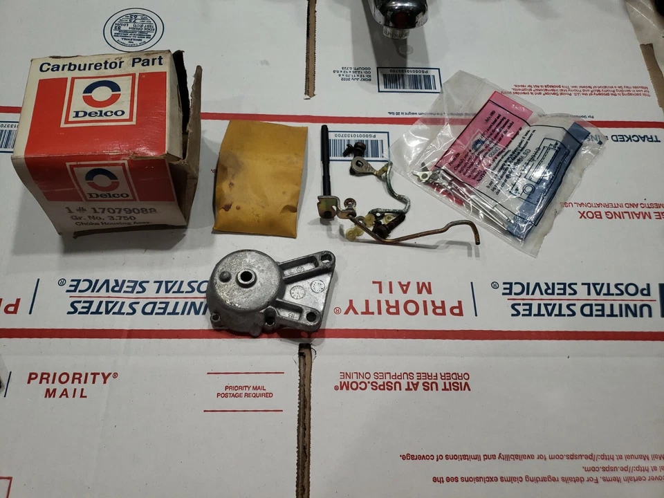 Chevrolet Camaro 1983-85 S10 Blazer GM NOS 1984 2,8 L con kit de carcasa de obturador 2BC Foto 2 de 2