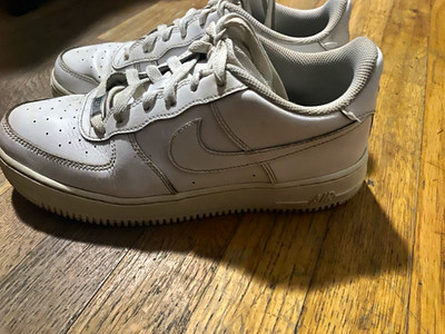 Nike Air Force 1 Men s Low Top Athletic Sneakers Gray Leather Lace Up