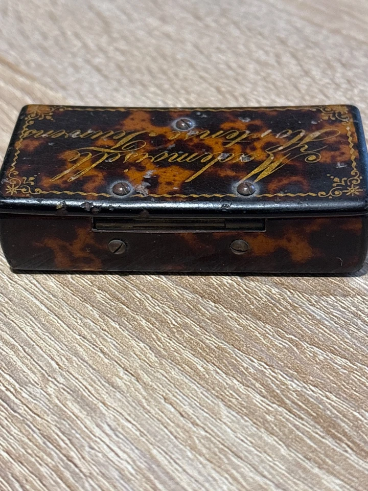 Superbe pyrogène de dame formant boîte imitation écaille - Photo 4/4