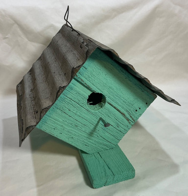 NEW Rustic Vintage Style Wooden Birdhouse, Metal Roof, Made In Lancaster PA
