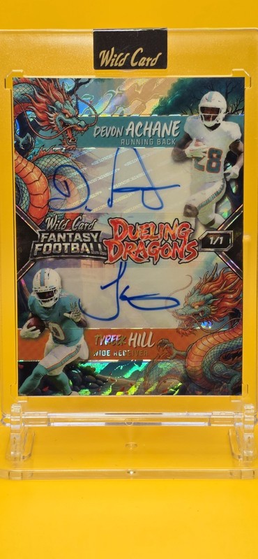 ✍️ 2026 Wild Card Manga Dueling Dragons De'Von Achane Tyreek Hill Dual Auto 1/1