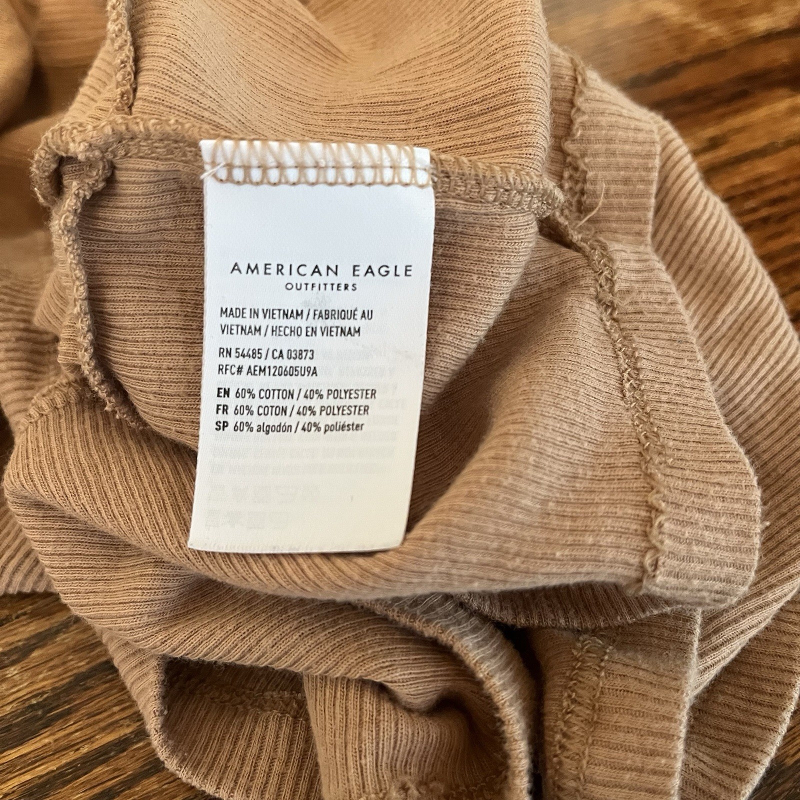 American Eagle Cropped Ribbed Flutter Sleeve Top … - image 4