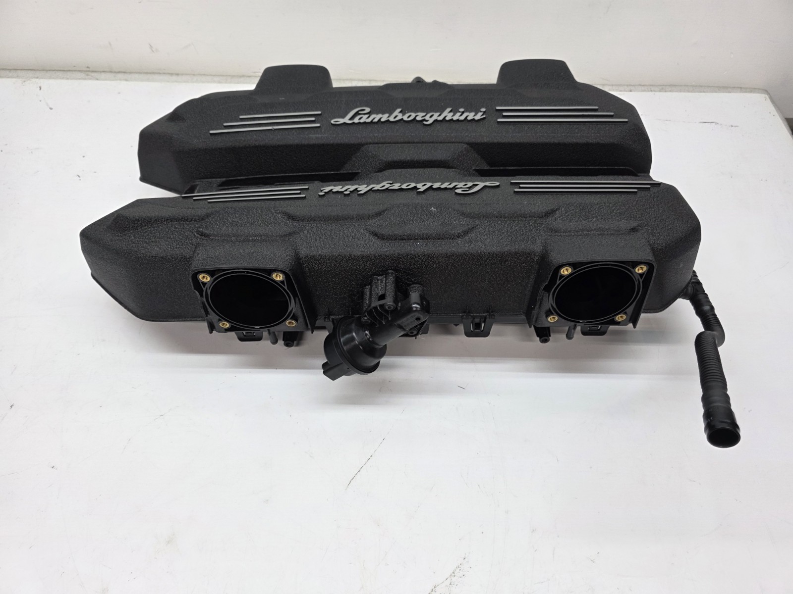 LAMBORGHINI REVUELTO ENGINE INTAKE MANIFOLD OEM 07M133151N