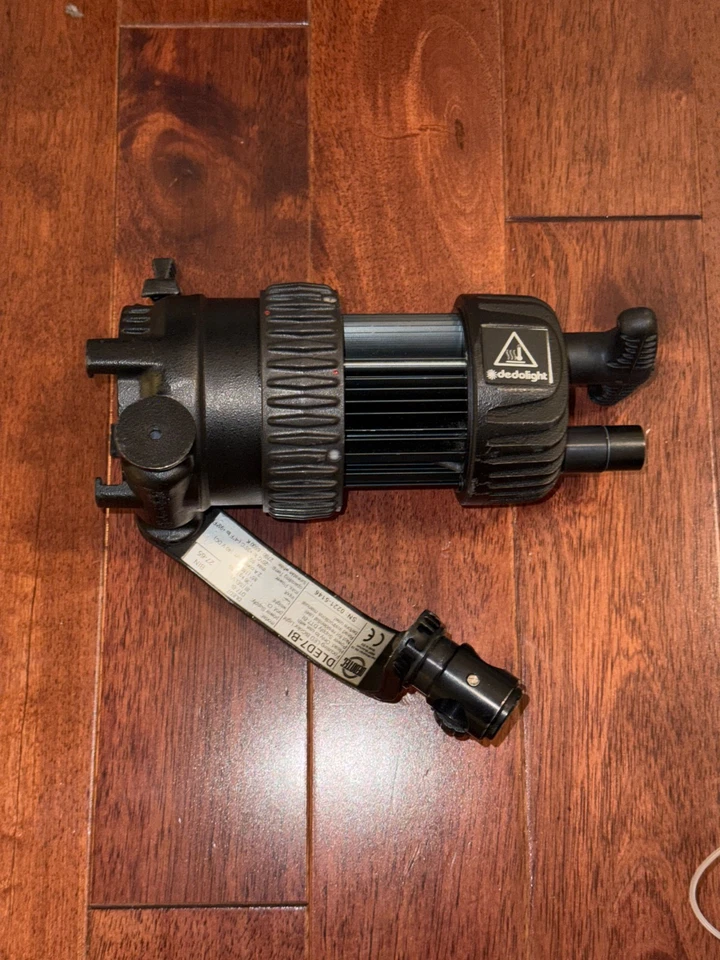 Dedolight DLED7 套件(平行光束、投影、150 毫米镜头、Gobo、凝胶、条底) — 第 2/4 张图片