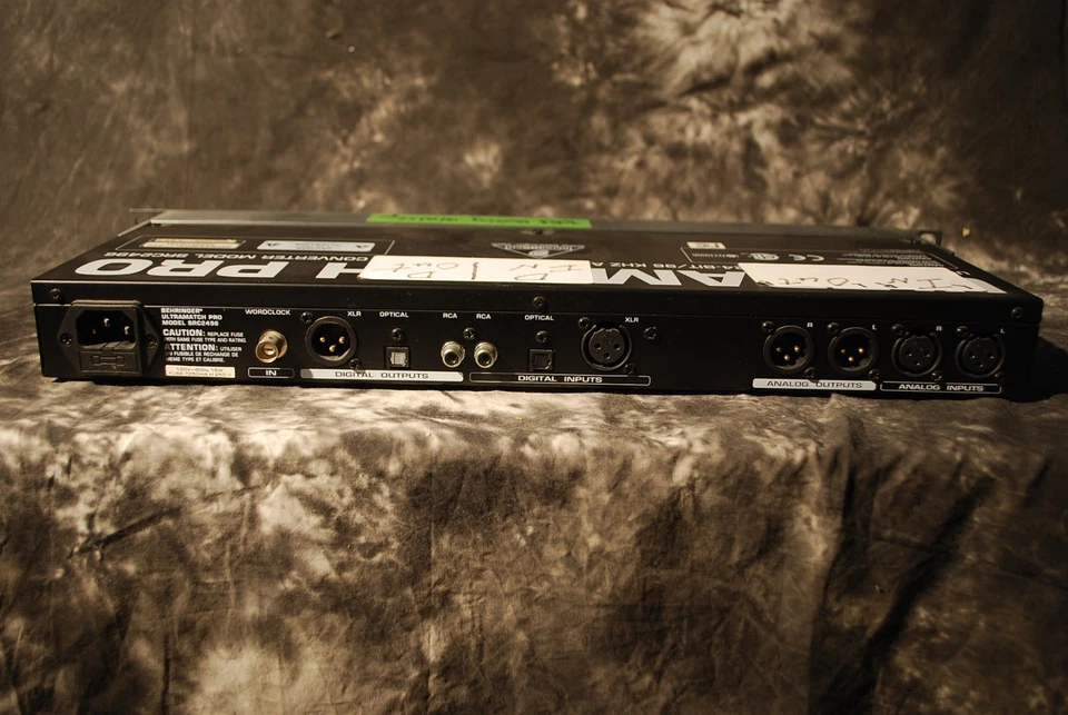 ULTRAMATCH PRO SRC2496 24-Bit/96 kHz A/D-D/A and Sample Rate Converter - Image 4 of 4