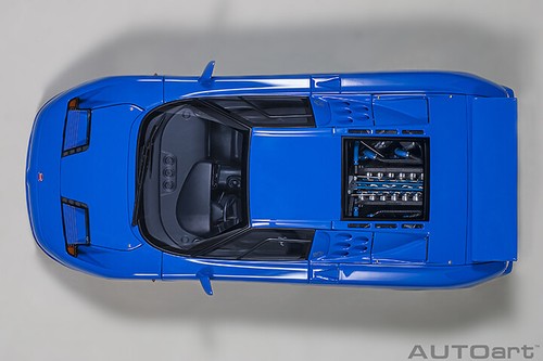 AUTOart 70917 BUGATTI EB110 SS (FRENCH RACING BLUE) 1/18 - Picture 7 of 12