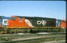 CNR 5330 SD40-2W, Chicago, Il, 12/94; Kodachrome Original 