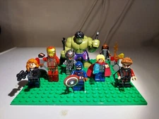 Avengers figure set.