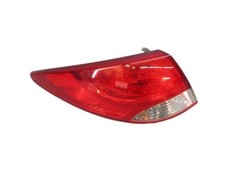 Rückleuchte Rücklicht aussen links für HYUNDAI IX35 (ELH, LM) 1.7 CRDI 92401-2Y0