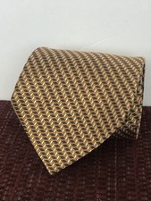 ROUNDTREE & YORKE TRADEMARK Men's Neck Tie, Made in USA, 100% Silk Necktie, Gold