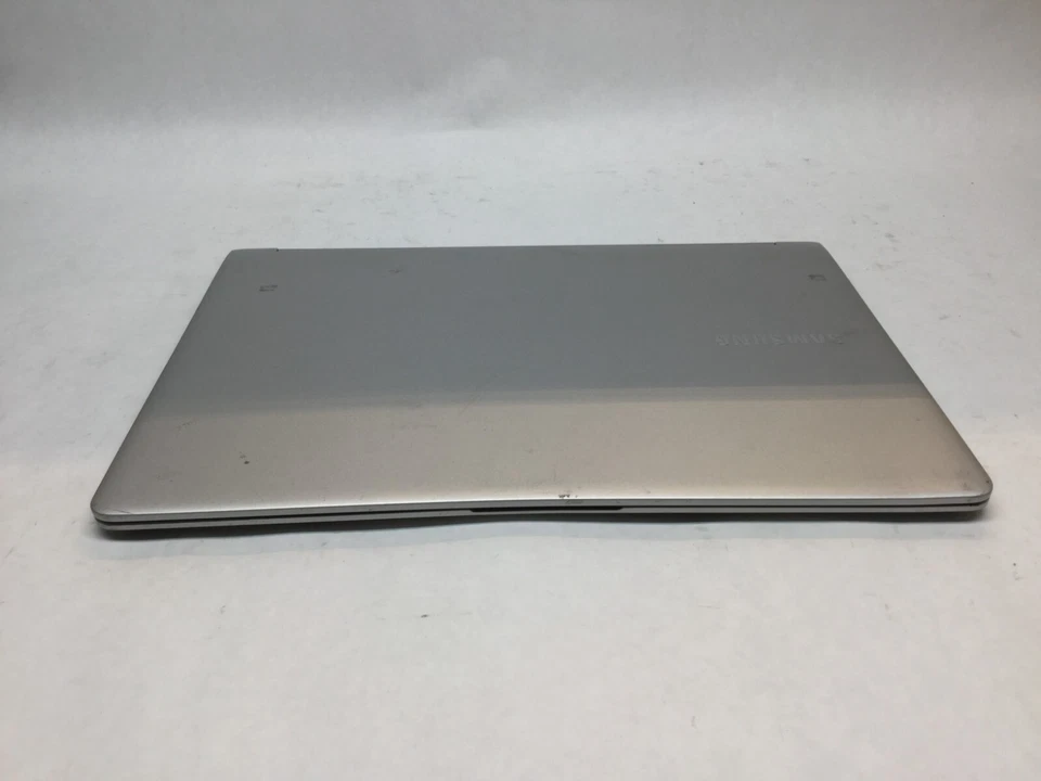 Samsung Series 9 Ultrabook 13" Laptop Intel Core i5 3rd Gen-BROKEN DISPLAY -MZ - Image 4 of 4