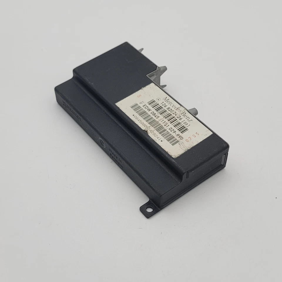 1990 - 1995 Mercedes Benz E320 Anti Theft Alarm Control Module OEM 1268202426 - Image 4 of 4