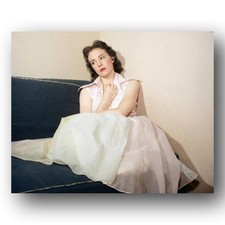 Julie Andrews Photo 8x10 1955 Young Actress Singer Full Length Portrait