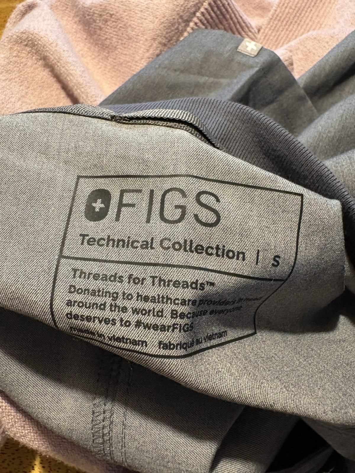 FIGS Technical Collection Casma Medium Graphite G… - image 6