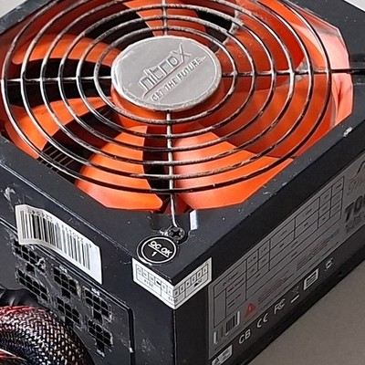 Inter-Tech NitroX CN-700 ATX Netzteil 700W 80 PLUS Silver 20+4 Pin
