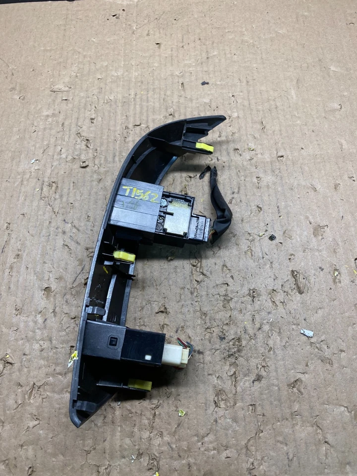 Interruptores climáticos laterales izquierdo Toyota Sienna 2004 a 2010 bisel moldura OEM T1562 DG Foto 3 de 4