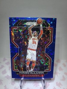 2021-22 Panini Prizm Fast Break Blue Hakeem Olajuwon 17/150 SP Rockets #265