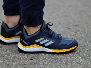 adidas trail trainers