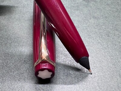 MONTBLANC No.12 Burgundy Bordeaux Vintage Fountain Pen Piston