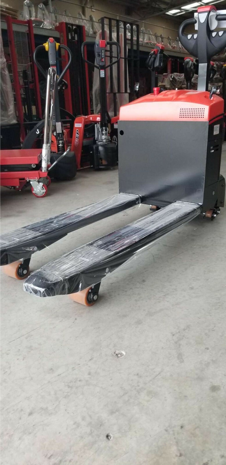 Freezer Use Full Electric Pallet jack , 1.5Ton, 560mm Wide, Great Value