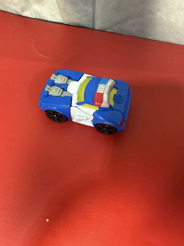 PLAYSKOOL HEROES TRANSFORMERS RESCUE BOTS CHASE THE POLICE BOT - Image 3 of 4