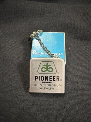 Vintage Collectible Advertising Pioneer Hybrid's Seed Corn Farm Tape Measure