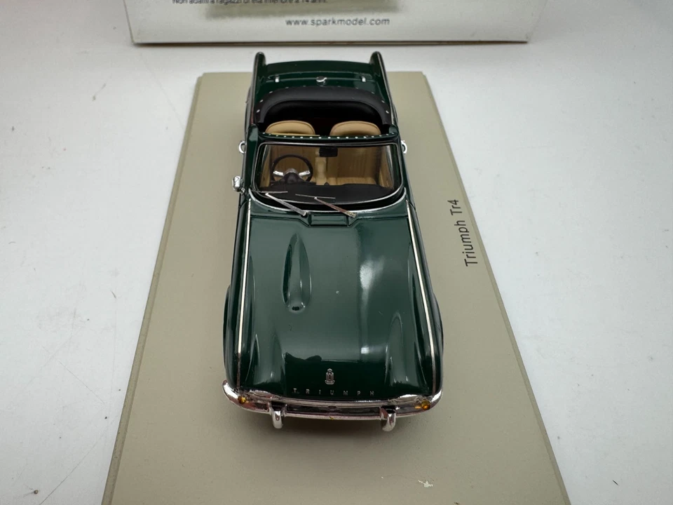 Spark 1/43 Triumph Tr4 Green #374 - Image 4 of 4