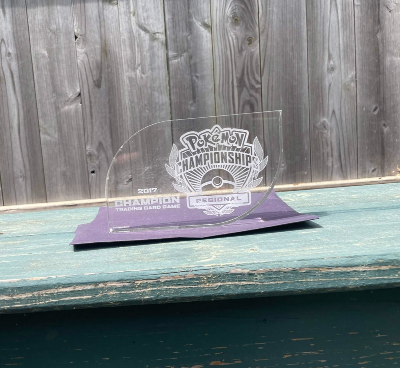 2017 Pokemon Regional Championships Champion Glass Trophy Prize Plaque