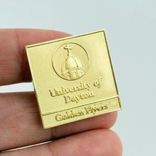 University Of Dayton Golden Flyers Gold Tone Alumni College Lapel Pin