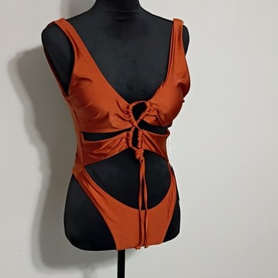 La Blanca Women s Orange One-Piece Swimsuit Size 8 D Cut-Out Drawstring Backless