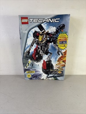 NEW LEGO Technic Throwbots 8520 Millennia Motorcycle Legoland 8G80