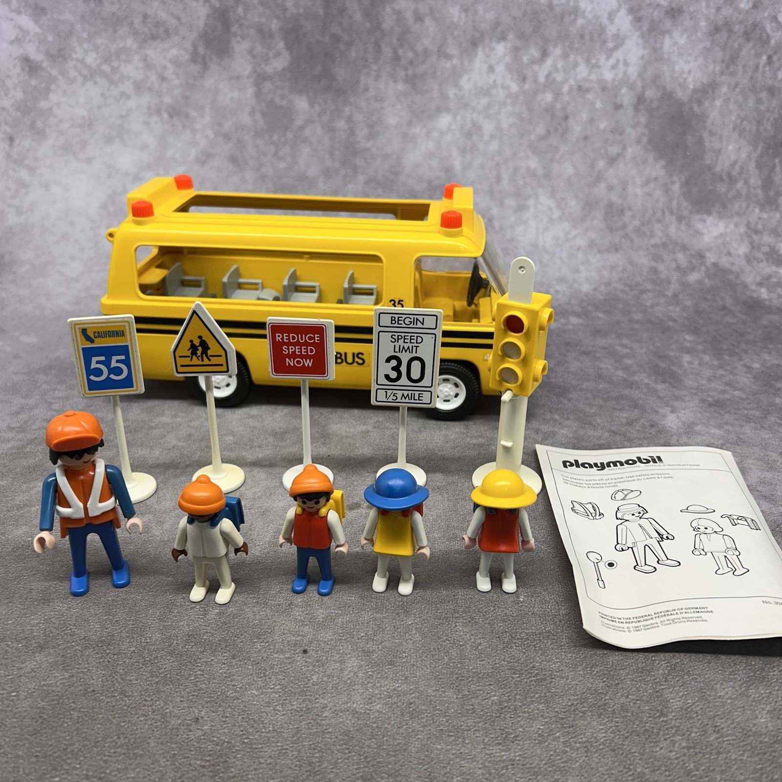 Playmobil 3170 School Bus -Incomplete & Some discoloration