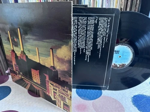 Pink Floyd Animals UK Vinyl LP 1977 1st issue, A2U/B2U, with card inner