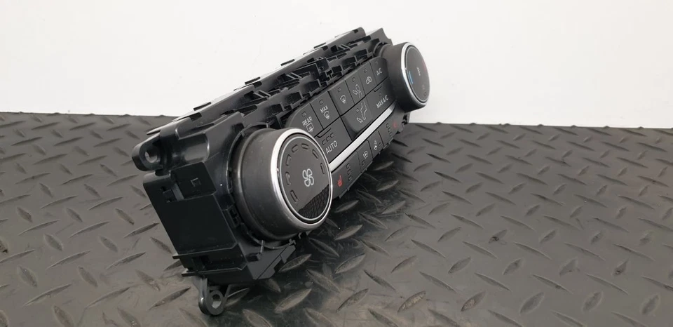 Ford Puma MK1 (BX726) 2024 Climate Control & Heated Seat Control Panel 2638325 - Image 4 of 4