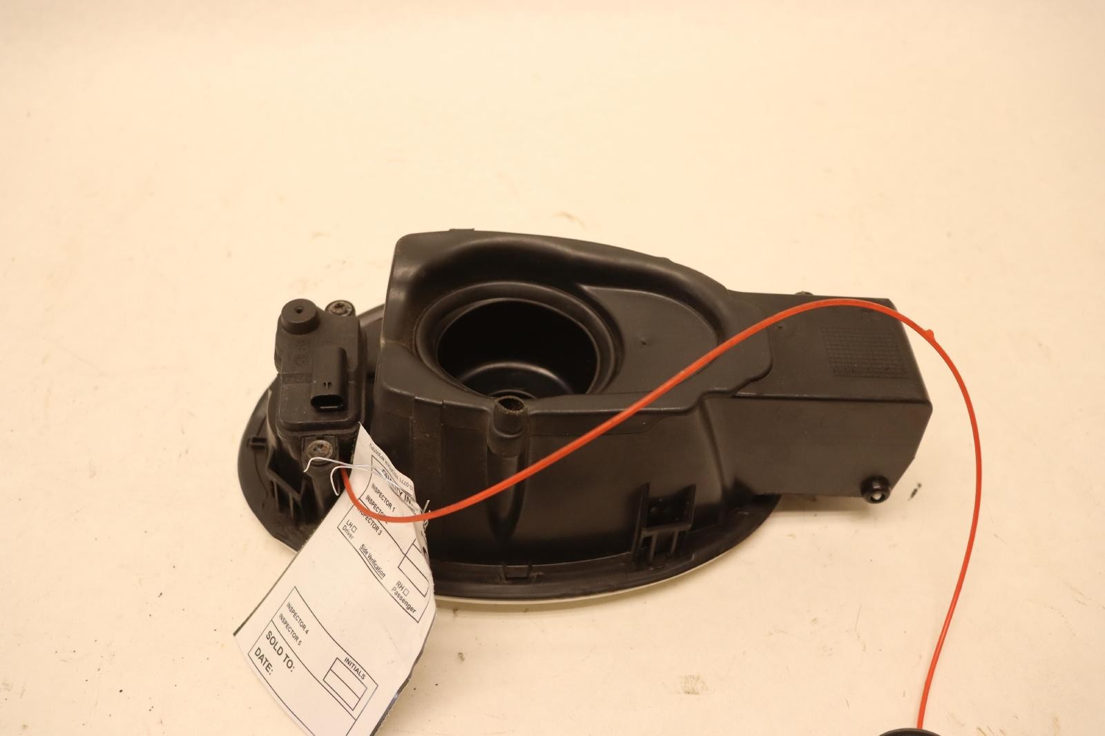 2014-2020 MASERATI QUATTROPORTE FUEL TANK FILLER DOOR LID W/ POCKET OEM