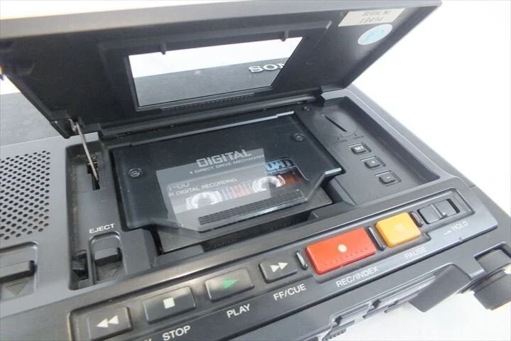 Sony TCD-D10 Walkman DAT Portable Cassette Tape Recorder For Parts - Image 3 of 4