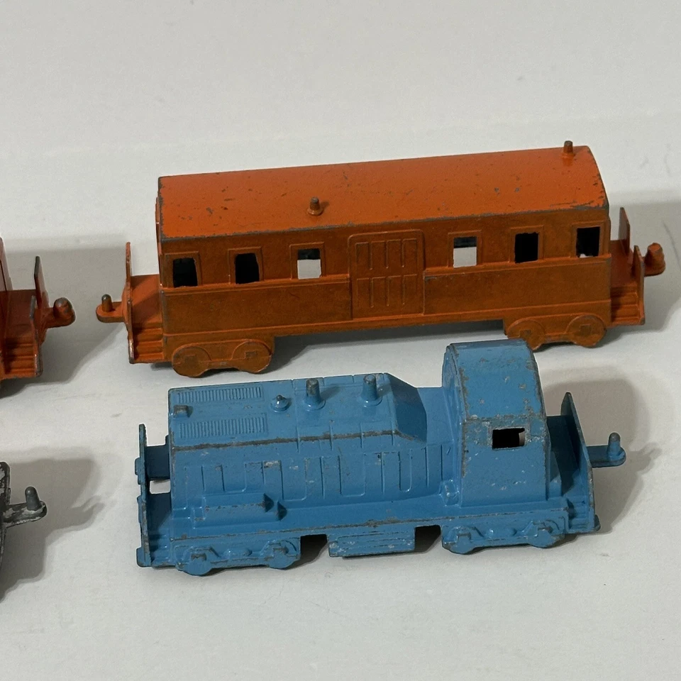 Lote mixto de 6 vagones cisterna motor tren Midgetoy vintage Foto 4 de 4